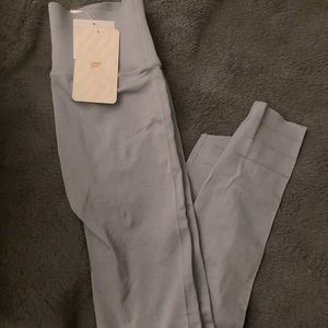 Fabletics NWT high waisted sculpt knit essential